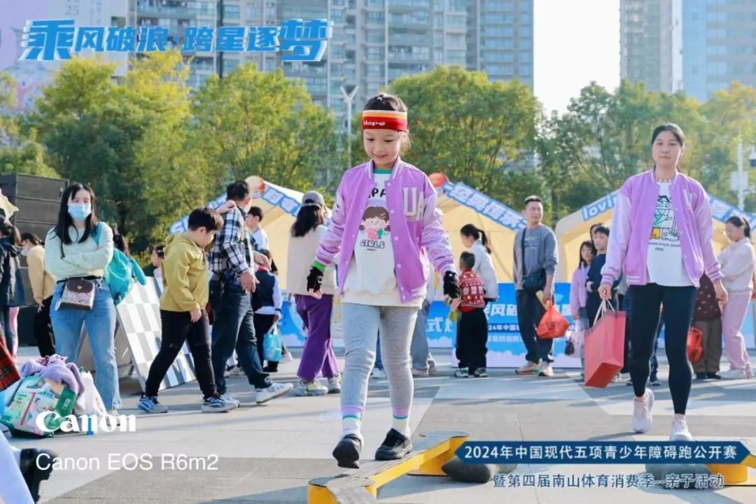 燃运动品牌和回力相比那个好_运动燃_燃运动服装是名牌吗